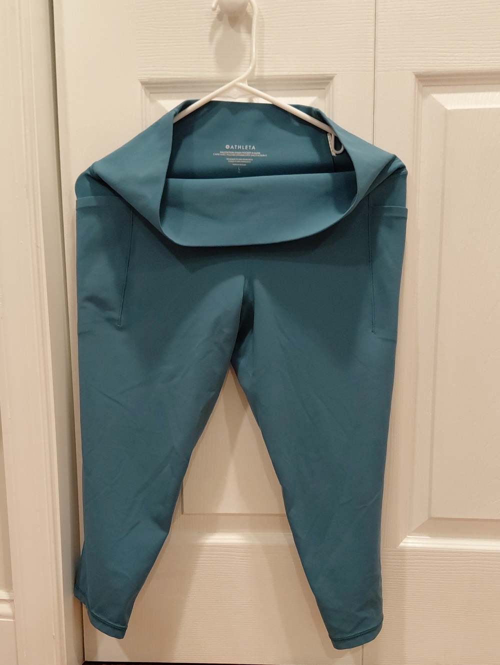 Athleta Teal High-Rise Crop Capris